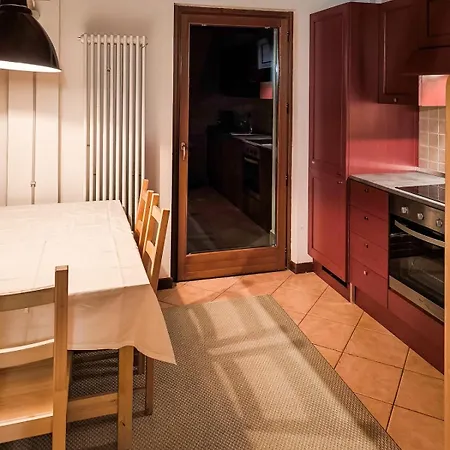 Prestigious In Cervinia Lägenhet