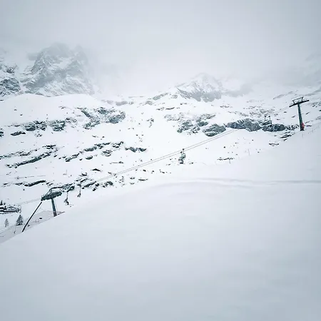 Prestigious In Cervinia Апартаменты *