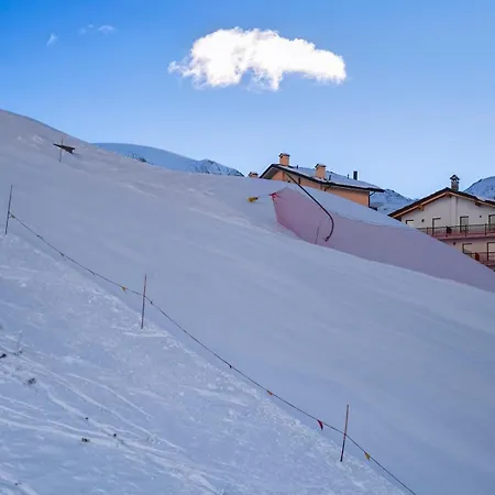 Prestigious In Cervinia Апартаменты *