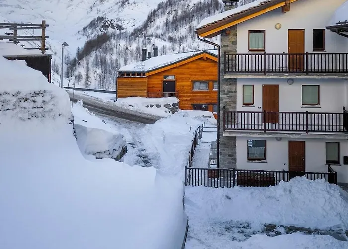 Prestigious In Cervinia Breuil-Cervinia